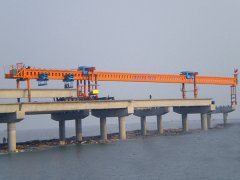 山区峡谷架桥施工 200 吨架